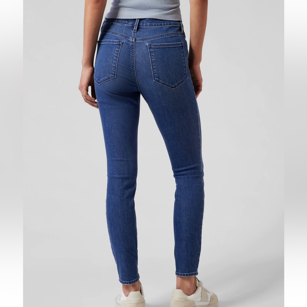 Athleta Sculptek medium wash high rise skinny jeans - Picture 2 of 10